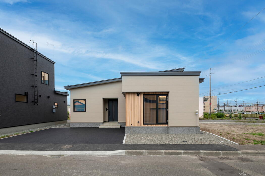 住研ハウスの施工事例_花園町モデルハウス 外観