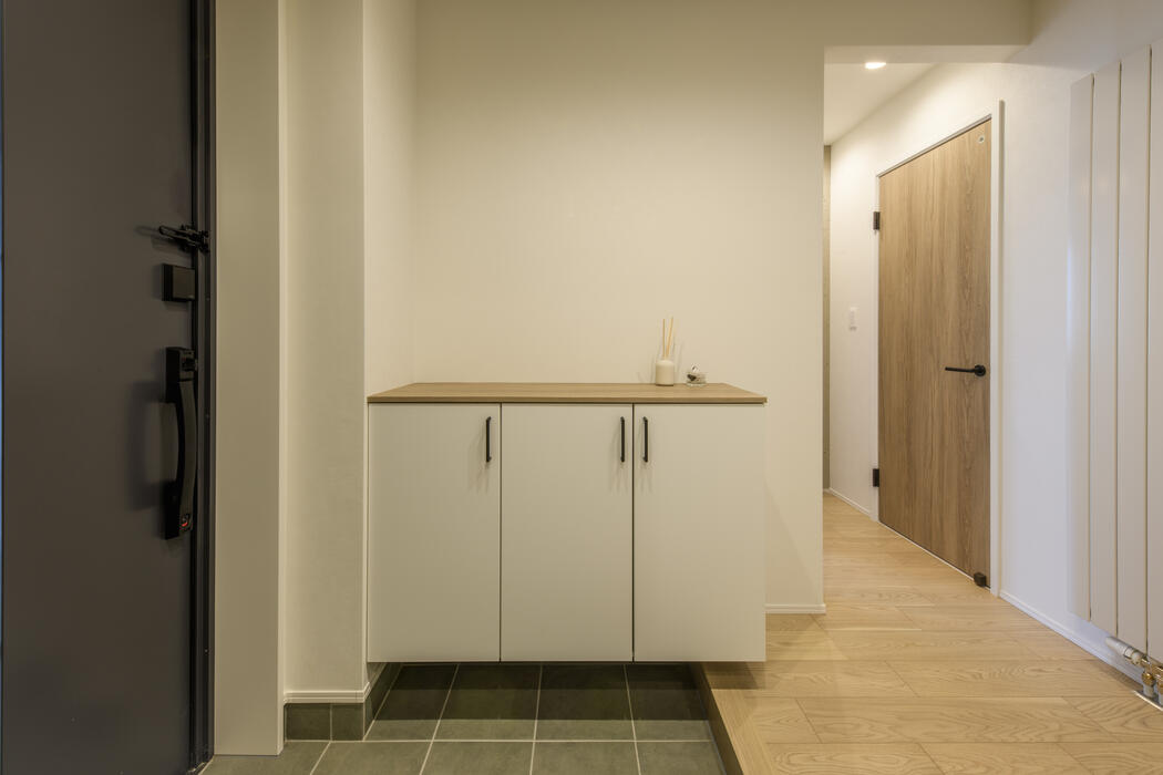 住研ハウスのモデルハウス_拓勇西町モデルハウス_玄関